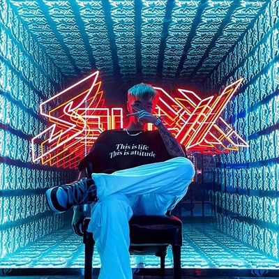DC 12V Power Consumption Custom Design Infinity Effect Neon Sign for Wall Decoration